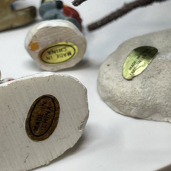 17pc Mini Christmas Village Figurines Snowman Postman Christmas Tree Mailbox + - Picture 16 of 16